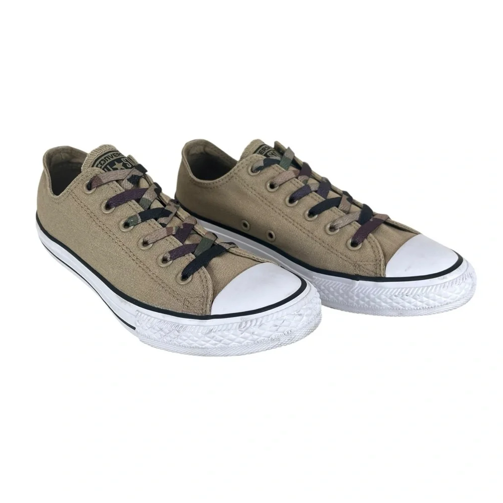 Converse junior size